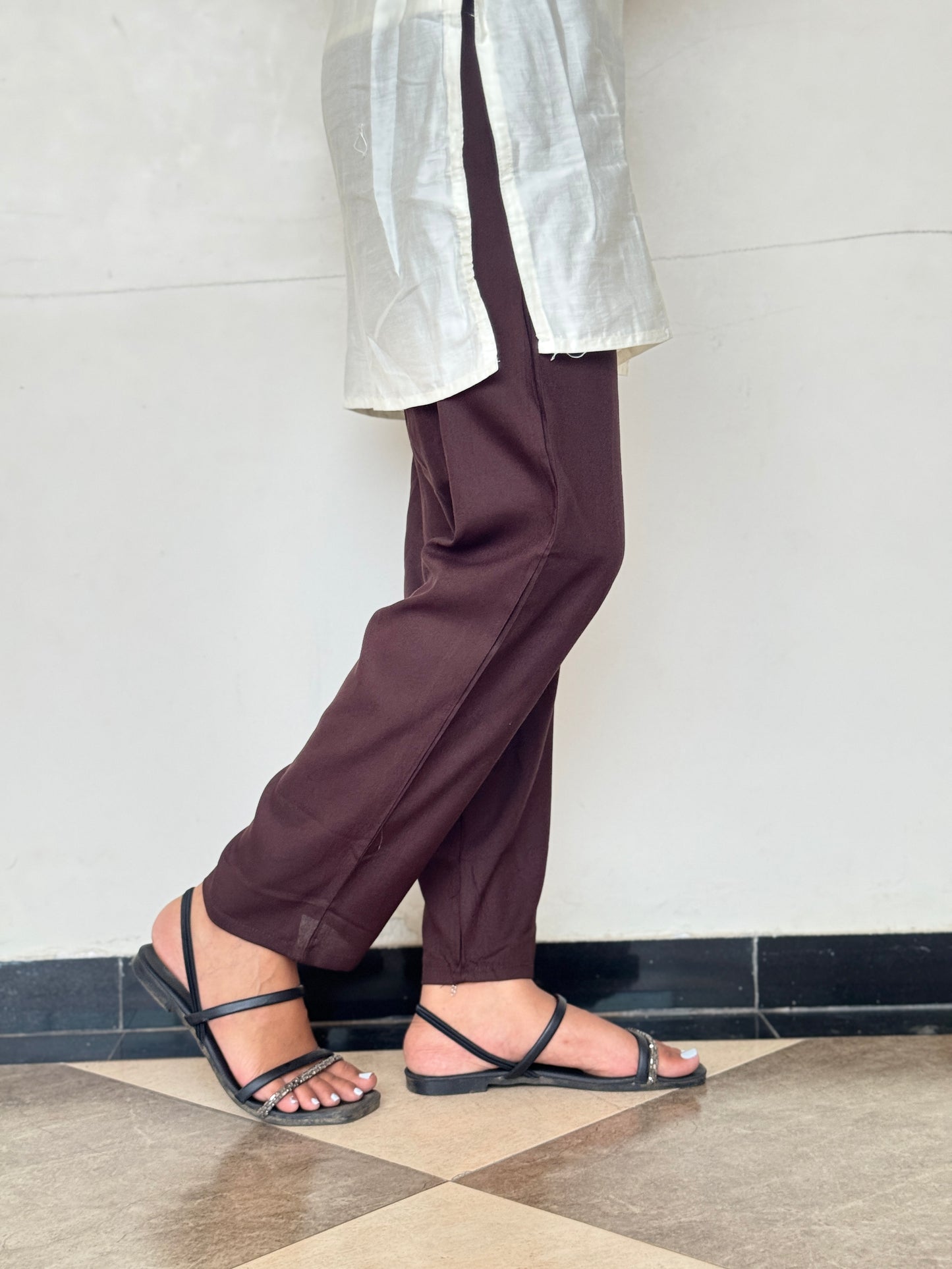 Coffee Brown Straight Pants – Earthy, Elegant & Effortlessly Stylish